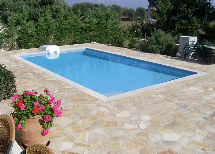 Amelia 别墅 Metaxáta