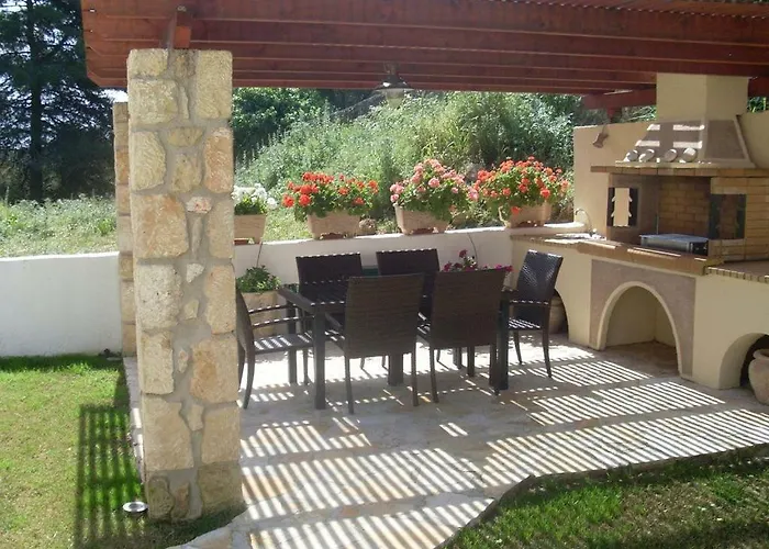 Amelia 别墅 Metaxáta